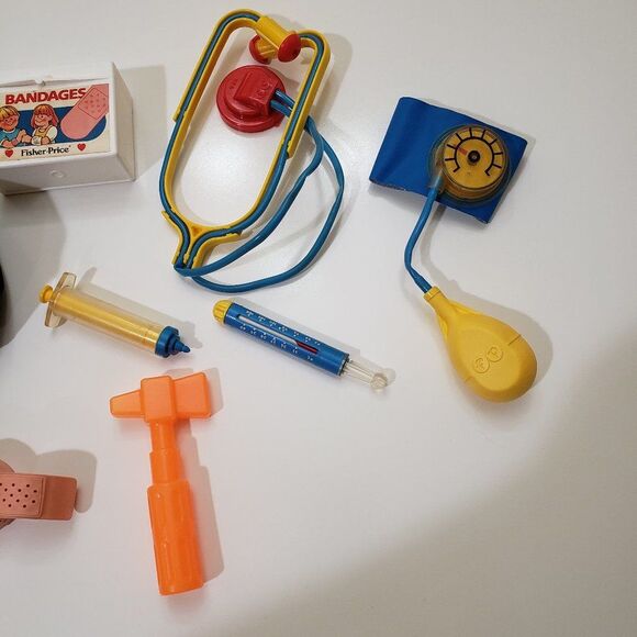 Vintage 1987 Fisher-Price Medical Kit Toy Set - Picture 8 of 16